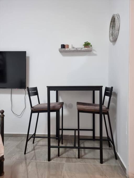 Ferienwohnung דירת זוּגַג מפנקת עם מרפסת משגעת ונוף למפרץ. Eilat Exterior foto